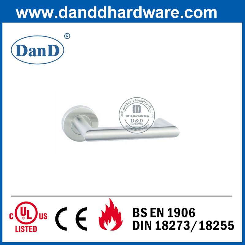 SUS304 Type Type Mitred Mitère contemporain Poignée de porte-DDTH027