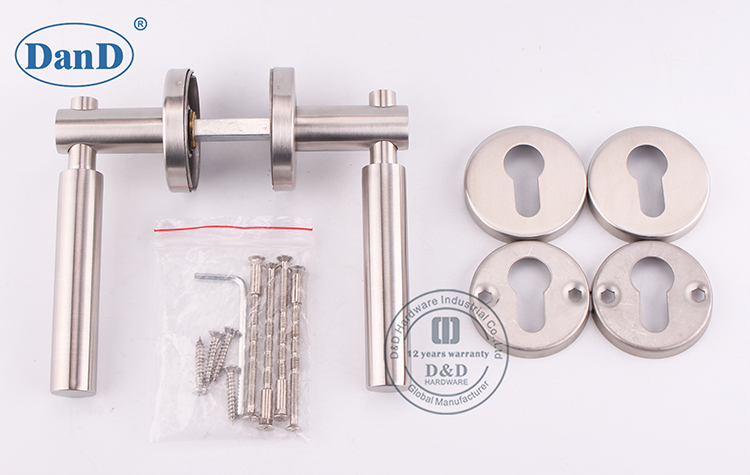 Hardware Lever-d et D de la porte avant