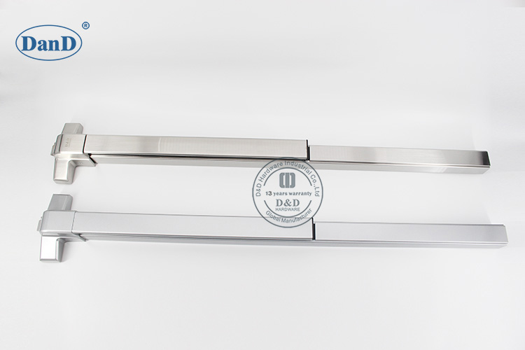 Bar de porte de panique r&eacute;pertori&eacute;e