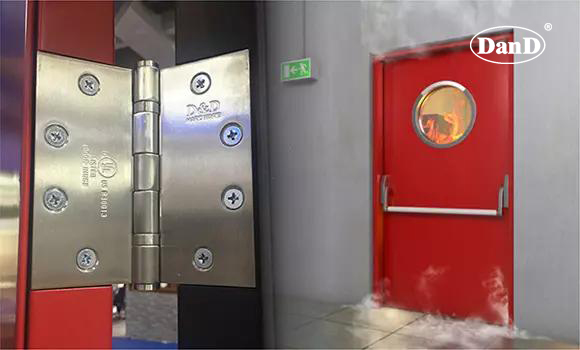 Fire la charni&egrave;re nominale pour la porte-D et le mat&eacute;riel D