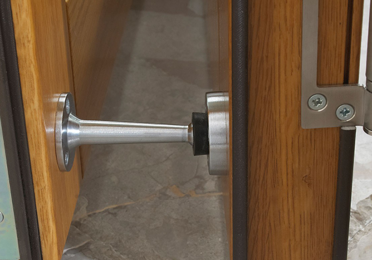 Kit de capture de bouchon de porte magn&eacute;tique