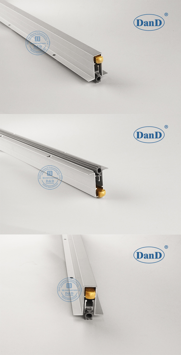 Joint de fond de porte pour la porte fum&eacute;e