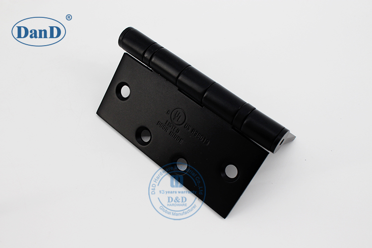 Cha&icirc;nes noires pour les portes int&eacute;rieures