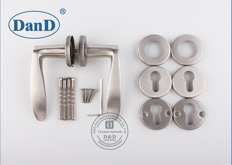 Poign&eacute;e de porte - mat&eacute;riel D et D