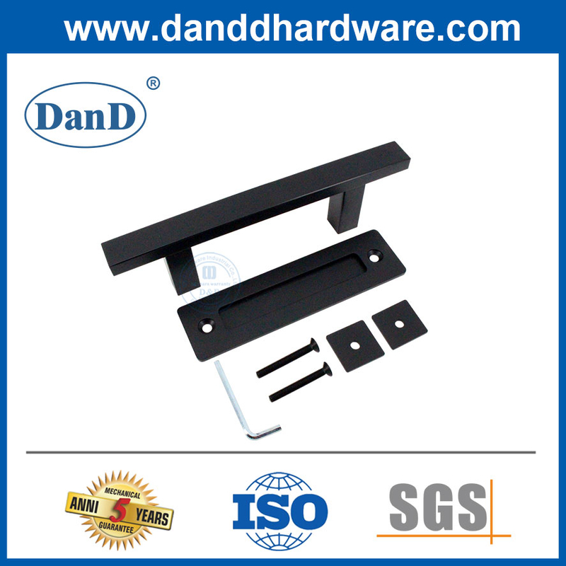 Porte de grange Poigure à chasse d'eau carrée