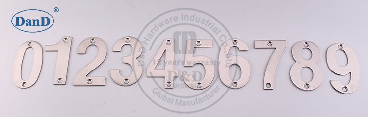 Num&eacute;ro de lettre-D et D